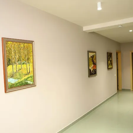 Antonia Hotel *