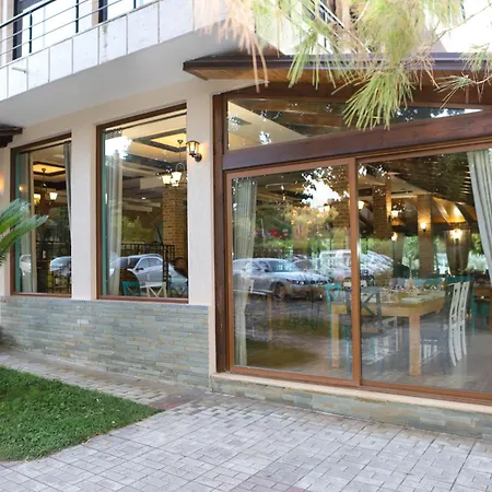 Hotel Antonia Ljaknasi